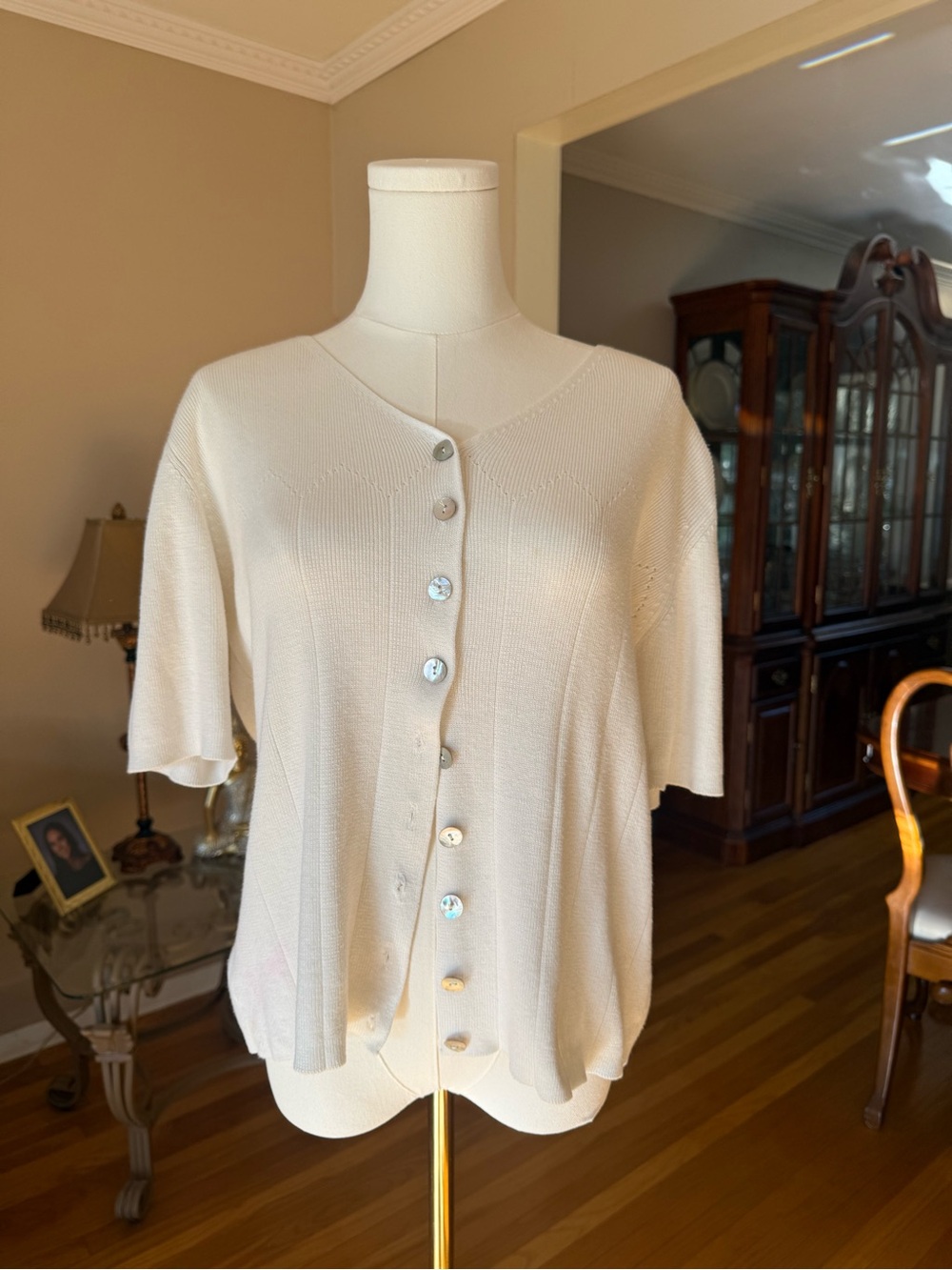 Vintage cotton womens summer cardigan with seashell/ iridescent buttons